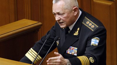 أوكرانيا تقول إن طائرة نقل عسكرية اسقطت بصاروخ ربما اطلق من روسيا