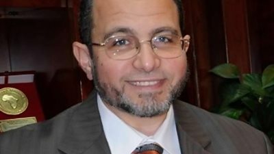 نيابة النقض تسلم مصلحة السجون منطوق حكم براءة هشام قنديل