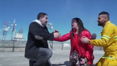 فيديو: رد فعل نرمين الفقي بعد اكتشافها إتفاق إدوارد مع رامز جلال 