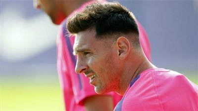 ميسي يقلد قصة شعر زعيم كوريا الشمالية