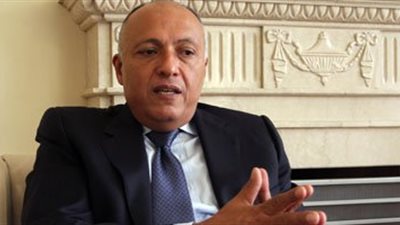 شكري يبحث مع وزير الداخلية التونسي إجراءات عبور المصريين من ليبيا