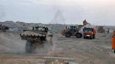 القوات المسلحة: إسناد مشروع قناة السويس الجديدالى 33 شركة مدنية