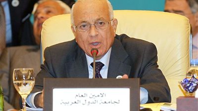 نبيل العربى يبحث مع صائب عريقات التهدئة لوقف إطلاق النار فى غزة