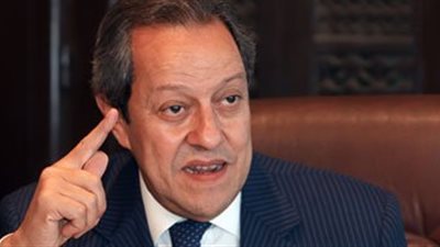 وزير التجارة يجري مباحثات مكثفة مع كبار المسئولين بالحكومة السودانية بالخرطوم