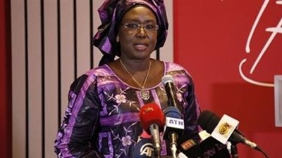 وصول وزيرة السياحة السنغالية إلى القاهرة لبحث سبل التعاون المشترك 