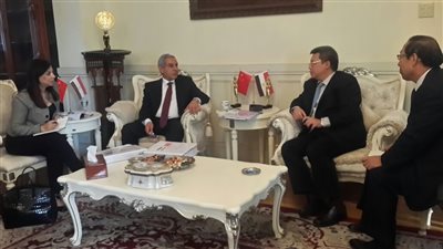 قابيل وخورشيد يبحثان مع شركات صينية زيادة استثماراتهم في مصر 