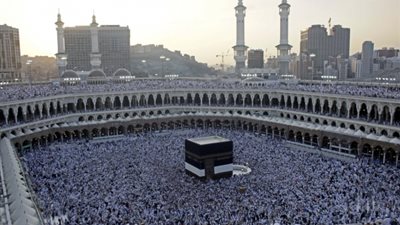 القوات المسلحة تنظم قرعة الحج لعدد من أسر الشهداء