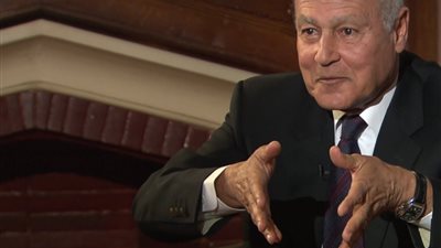 أبو الغيط يتسلم أوراق اعتماد مندوب الإمارات الجديد لدى الجامعة العربية