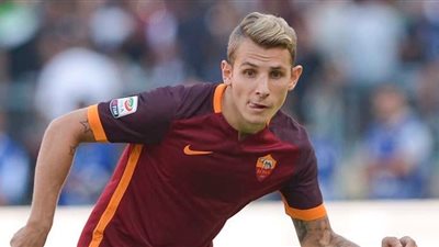 برشلونة يضم الظهير الأيسر الفرنسي 