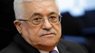 الرئيس الفلسطيني يلتقي بأمير قطر ومشعل في الدوحة