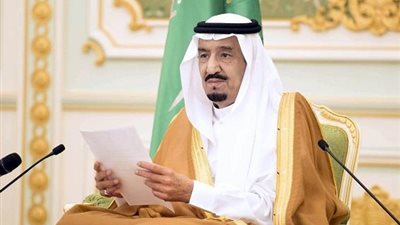 العاهل السعودي يغادر المملكة في إجازة خاصة وولي العهد يدير البلاد