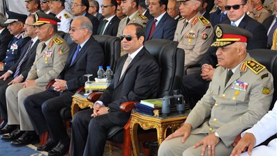 صور.. تخريج الدفعة 67 بحرية و44 دفاع جوي بحضور السيسي