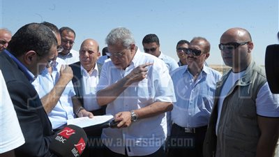 محلب يتفقد منطقة جنوب مارينا العلمين