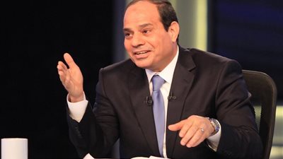 السيسي: لا نبالي بداعش أو غيرها طالما ظل المصريون خلف جيشهم