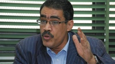 نقيب الصحفيين : تصريحات وزير الاستثمار عن منح تراخيص للصحفيين اعتداء على الدستور  