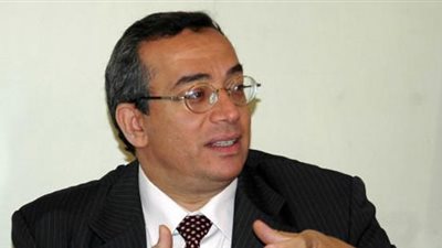 القبض علي ابنة حسن البرنس أثناء زيارته بسجن برج العرب