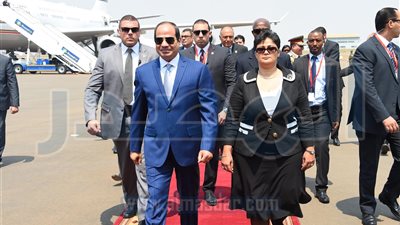 صور: السيسى يصل رواندا للمشاركة في القمة الإفريقية