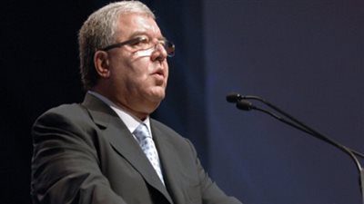 المشنوق يشكك في جدية التهديدات بقتل العسكريين المختطفين المنسوبة لداعش