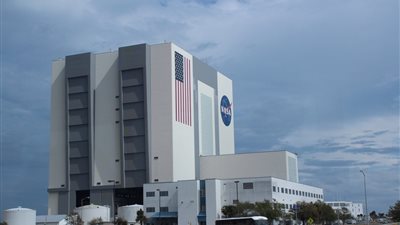 ناسا تبني صاروخا ينقل البشر إلى المريخ