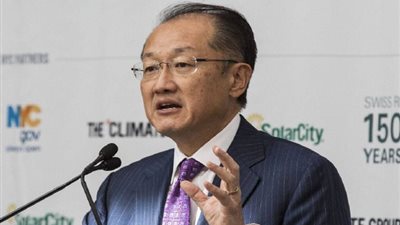 رئيس البنك الدولي: التعامل المتخاذل مع الايبولا أضاع أرواحا بلا داع