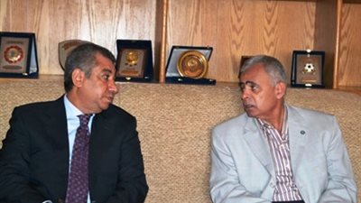 مدير امن السويس ينفي وجود أي بلاغات تفيد بحرق سيارات حكومية