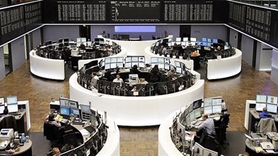 أسهم أوروبا ترتفع صباحا وتهاوي سهم ايرميس بعد صفقة