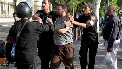 ضبط 3 من عناصر تنظيم الاخوان لتعديهم على المنشآت العامة بالقاهرة