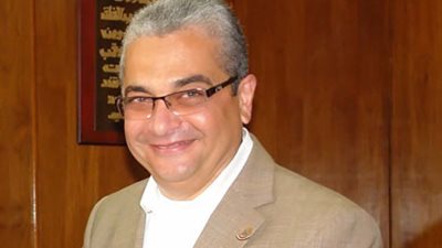 وزير البحث العلمى يبحث مع زويل المنظومة البحثية فى مصر