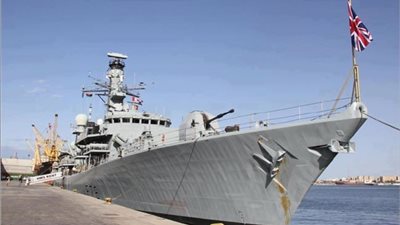 ميناء سفاجا يستقبل سفينة حربية بريطانية فى زيارة غير رسمية لـ 4 أيام‎