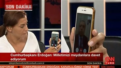 المذيعة التي أنقذت أردوغان تكشف كواليس خطابه الأول عبر 