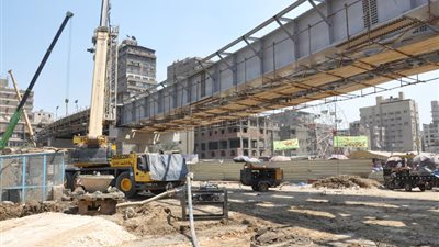 القوات المسلحة تنفذ 3 كباري علوية بالجيزة للحد من الحوادث المرورية