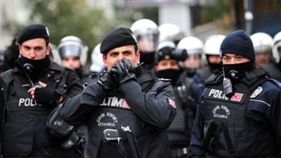 السلطات التركية تعتقل 29 عضوا بالمجلس الأعلى للإذاعة والتليفزيون