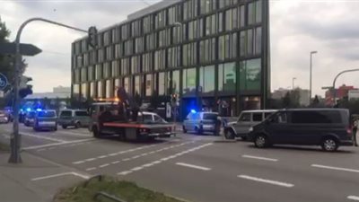 شاهد: اللحظات الأولى للهجوم على مركز التسوق في ألمانيا