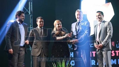 بالصور.. تكريم نجوم الفن في مهرجان النخبة للإعلام العربي