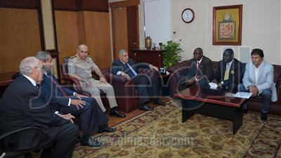 محلب: الاتفاق على استيراد اللحوم الأوغندية 