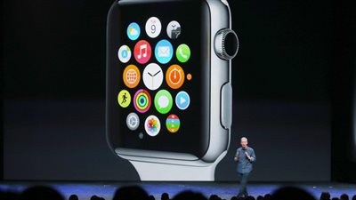 ساعة أبل الذكية تمثل دفعة للشحن اللاسلكي