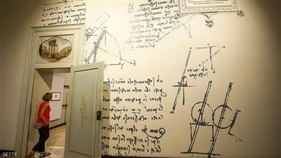 اكتشاف علاقة خربشات دافينشي بقوانين الاحتكاك الفيزيائية