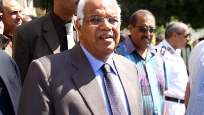 محافظ القاهرة يشهد غدا تسلم 30 اتوبيسا جديدا