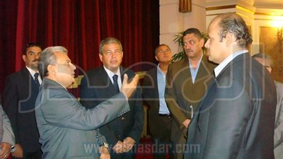 وزير الشباب والرياضة يلتقى رئيس جامعة القاهرة