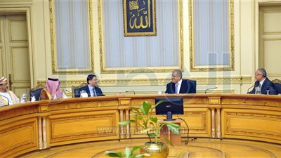 محلب: السياحة العربية تلعب دوراً أساسياً فى تدعيم الروابط العربية