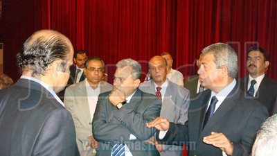 بالصور : وزير الشباب والرياضة يزور جامعة القاهرة