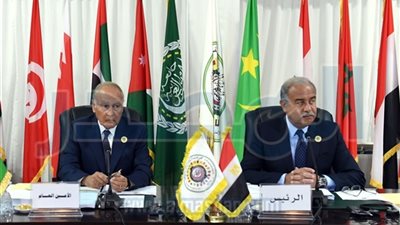 رئيس الوزراء يلتقى نظيره الأردني على هامش القمة العربية