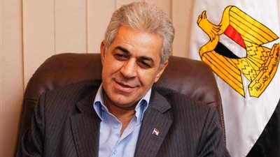 صباحى يدعو إلى الإفراج الفورى عن أحمد دومة