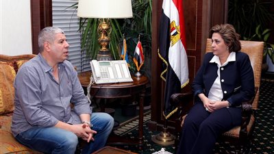 صور: شوبير يعتذر عن واقعة 