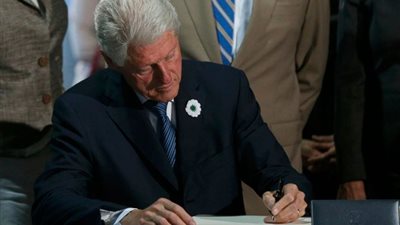 ماذا قال بيل كلينتون لدعم زوجته هيلاري بانتخابات الرئاسة الأمريكية