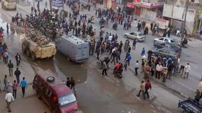 مدرعات الجيش تغلق كوبرى 15 مايو.. والأمن يمشط المنطقة 