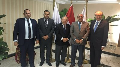 وفد صيني يزور موانىء البحر الأحمر لبحث فرص الاستثمار