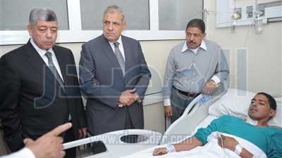 رئيس الوزراء ووزير الداخلية يزوران مصابي انفجار بولاق أبوالعلا بمستشفى الشرطة