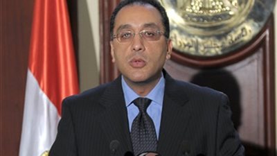 وزير الإسكان يفتتح خط مياة 