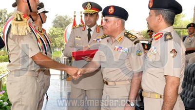 وزير الدفاع يشهد حفل تخرج الدفعة 146 من ضباط كلية الاحتياط